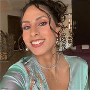 Bonjour future students! I'm Dina, French tutor to be!